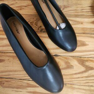 Women's wide width Comfortview